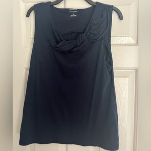 Banana Republic Designer Tee with neck detail Size M